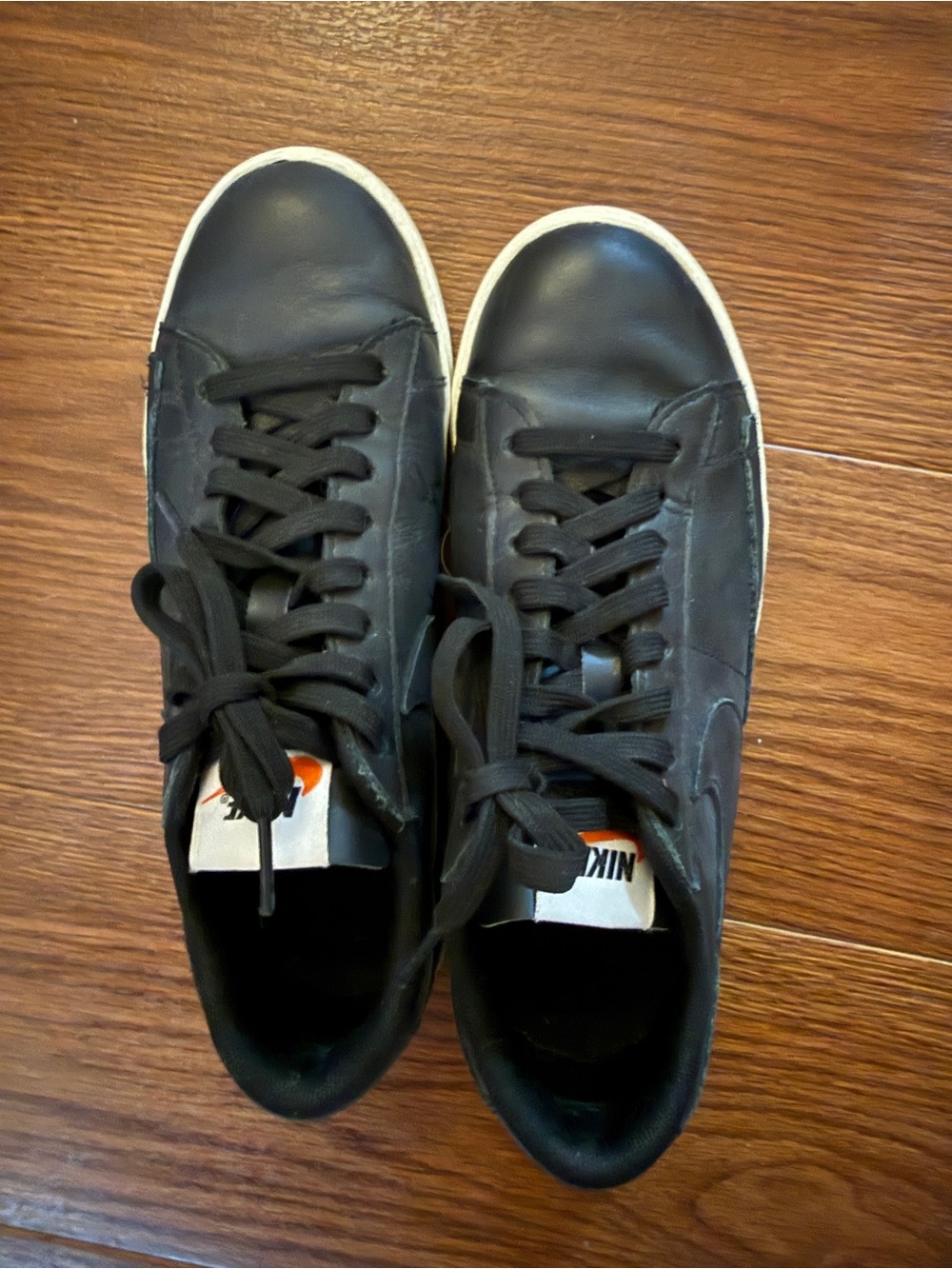 Nike Black Low-Top Leather Sneakers
